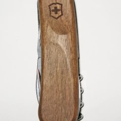 Нож VICTORINOX EVOWOOD 17 2.3911.63